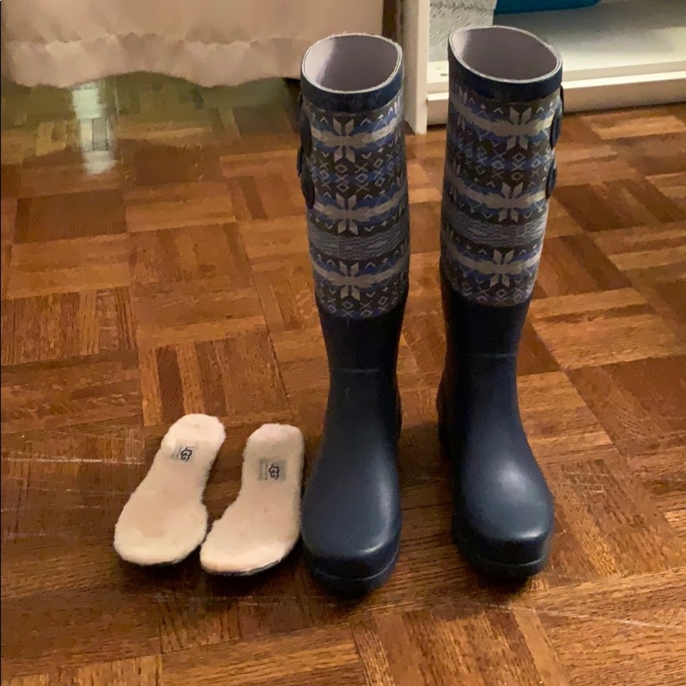 ugg rain boots with sheepskin insole
